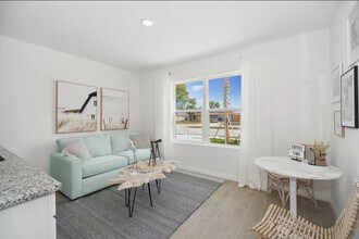 590 Dream Ave SE in Palm Bay, FL - Building Photo - Building Photo