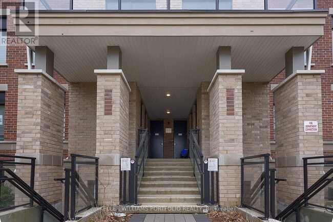 58 Elizabeth St S in Richmond Hill, ON - Building Photo - Building Photo