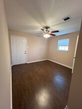 3807 Common St in Lake Charles, LA - Building Photo - Building Photo