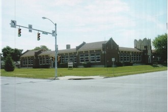 Lincoln School Apartments in Peru, IN - Building Photo - Building Photo