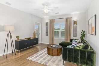 Parkside at Avalon Park in Orlando, FL - Building Photo - Building Photo