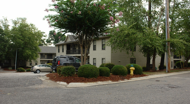 Hunter's Ridge Apartments in Fayetteville, NC - Foto de edificio - Building Photo