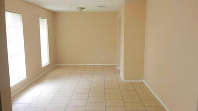 12210 Roandale Dr in Houston, TX - Building Photo - Building Photo
