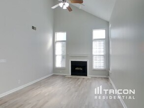 802 Bexhill Ct N in Nashville, TN - Building Photo - Building Photo