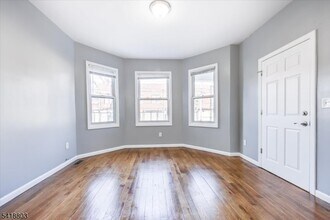 342 Sanford Ave in Newark, NJ - Building Photo - Building Photo