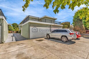 1478 165th Ave, Unit Apt D in Ashland, CA - Building Photo