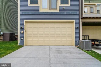 3635 Stone Barn Dr in Urbana, MD - Building Photo - Building Photo