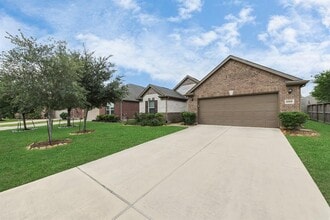 3302 Regal Park Ln in Pearland, TX - Building Photo - Building Photo