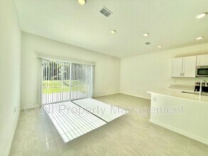 212 Riverfront Wy in Edgewater, FL - Building Photo - Building Photo