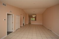 42 Louisburg Ln in Palm Coast, FL - Foto de edificio - Building Photo