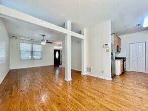 425 Shadow Point in San Marcos, TX - Building Photo - Building Photo