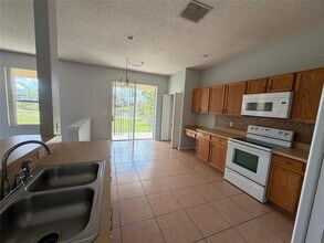 2290 The Oaks Blvd in Kissimmee, FL - Building Photo - Building Photo
