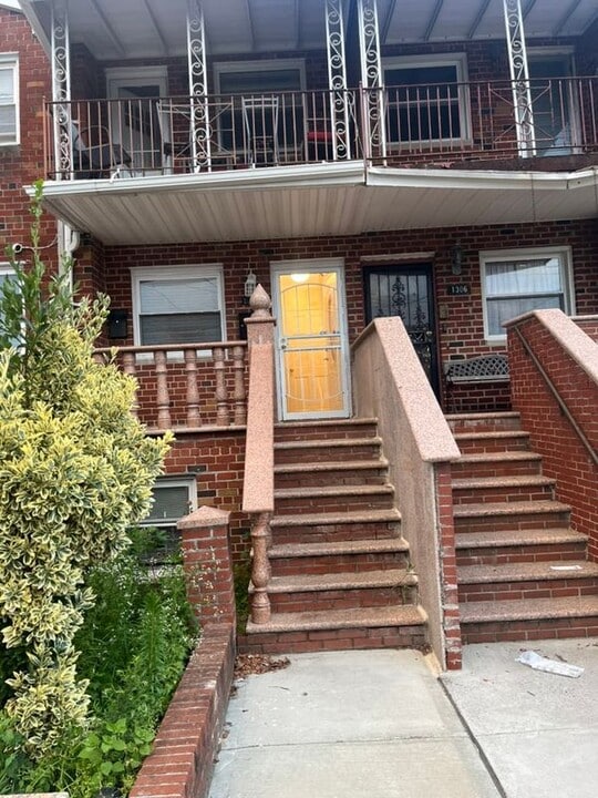 1308 E 84th St in Brooklyn, NY - Building Photo