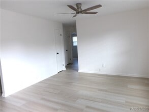 1 Pennsylvania St in Beverly Hills, FL - Building Photo - Building Photo