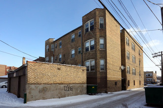 5614 N Kimball Ave in Chicago, IL - Building Photo - Building Photo