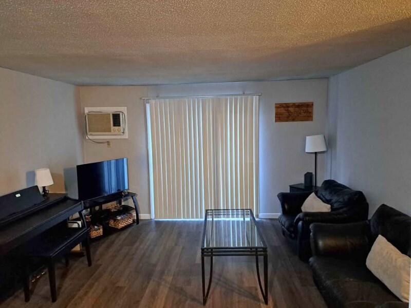 189N Capitol Hill Dr in Londonderry, NH - Building Photo