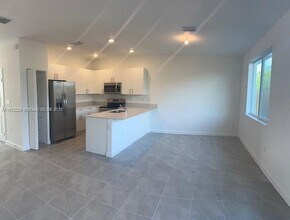 1406 SE 6th Rd in Homestead, FL - Building Photo - Building Photo