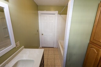 33 Clarkson St, Unit 1 in Boston, MA - Building Photo - Building Photo