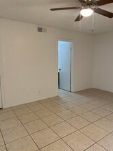 2217 N Jones Blvd in Las Vegas, NV - Building Photo - Building Photo