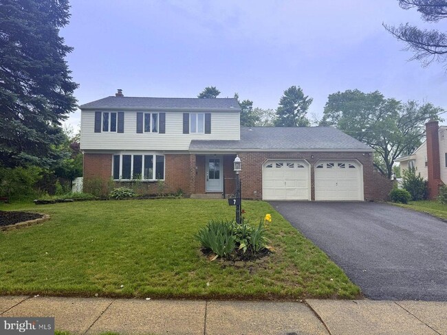 property at 7 Orchid Ln