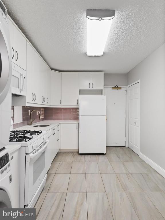 property at 3701 S George Mason Dr