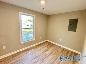 2909 Meridian St N in Huntsville, AL - Building Photo - Building Photo