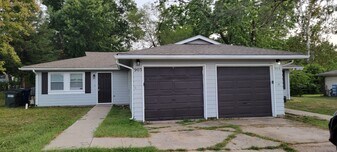 905 W 24th St in Lawrence, KS - Building Photo