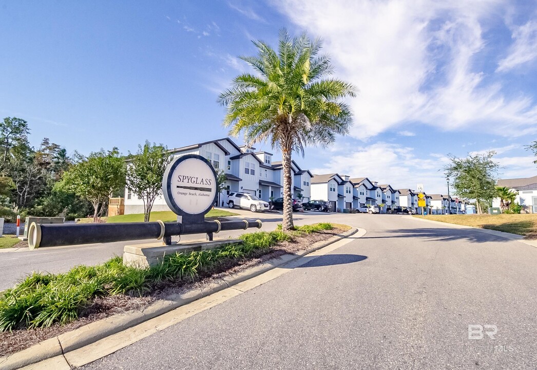 26910 Spyglass Dr in Orange Beach, AL - Foto de edificio