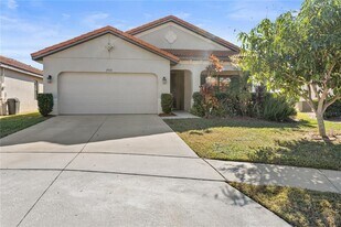2926 Siesta View Dr in Kissimmee, FL - Building Photo