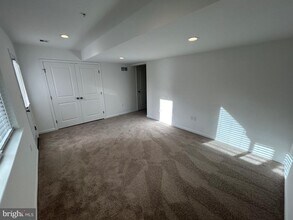 8177 Lenker Dr in Harrisburg, PA - Building Photo - Building Photo