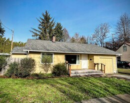 935 E 24th Ave in Eugene, OR - Building Photo