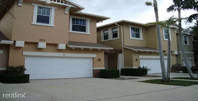 690 Amador Ln-Unit -Unit 1 in West Palm Beach, FL - Building Photo