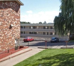 Sunset Hill in Spokane, WA - Foto de edificio - Building Photo