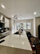 555 E 5th St in Boston, MA - Building Photo - Building Photo