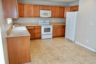 2243 Sierra Park Dr in Colorado Springs, CO - Building Photo - Building Photo