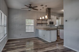 905 E 3rd St in Del Rio, TX - Building Photo - Building Photo