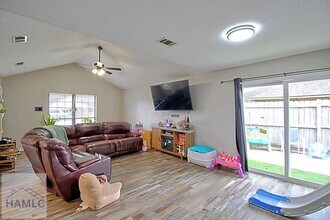 1567 Pendleton Dr in Hinesville, GA - Building Photo - Building Photo