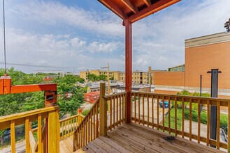 7630 N Marshfield Ave, Unit 2 in Chicago, IL - Building Photo - Building Photo