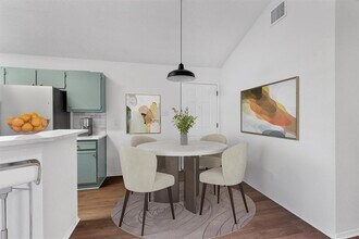 3001 W Slaughter Ln in Austin, TX - Building Photo - Building Photo