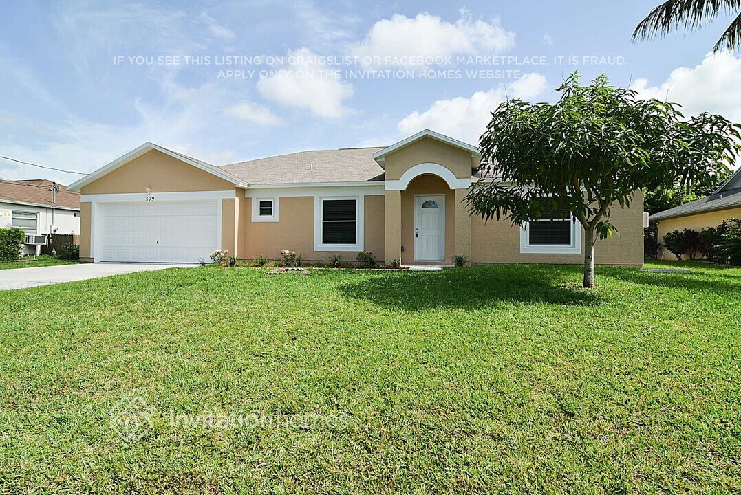 509 SW Lucero Dr in Port St. Lucie, FL - Building Photo