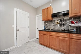 1610 Dyre St, Unit SRO-2F in Philadelphia, PA - Building Photo - Building Photo