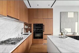 570 Broome St in New York, NY - Building Photo