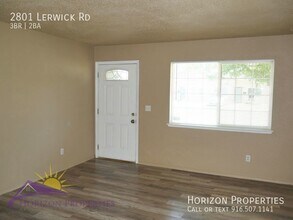 2801 Lerwick Rd in Sacramento, CA - Building Photo - Building Photo