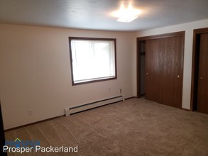 1856 Verlin Rd in Green Bay, WI - Building Photo - Building Photo