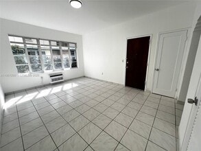 1132 Pennsylvania Ave in Miami Beach, FL - Building Photo - Building Photo