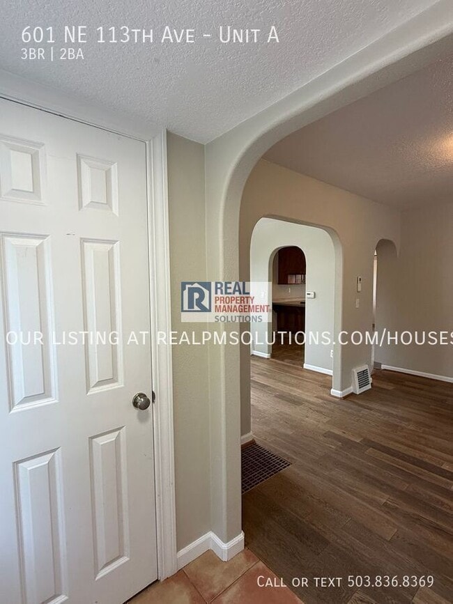 601 NE 113th Ave in Portland, OR - Building Photo - Building Photo