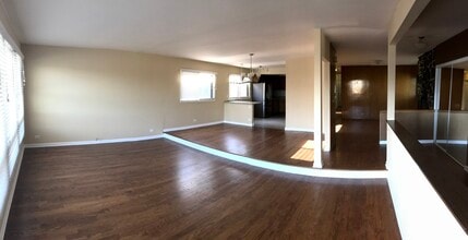 4832 Old Orchard Rd, Unit 2 in Skokie, IL - Foto de edificio - Building Photo