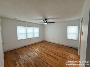 250 Dudley St, Unit #1 in Boston, MA - Foto de edificio - Building Photo