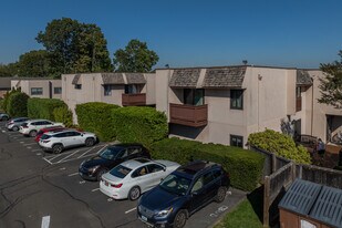 Anderson Ridge in Stamford, CT - Building Photo