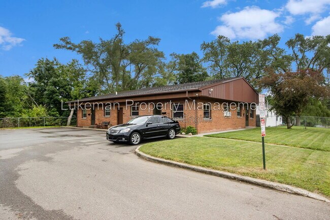 property at 1524 Henson Ave